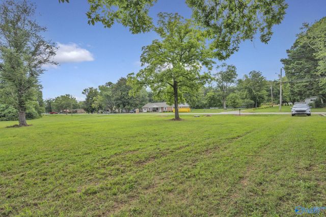 1817 Hine Street South, Athens, AL 35611