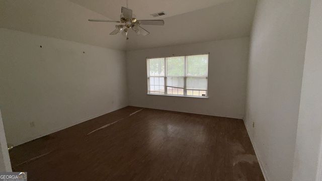 65 Lakeridge Ct, Covington, GA 30016