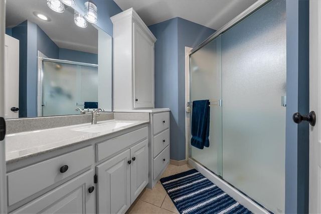 11302 W 140th Terrace, Overland Park, KS 66221