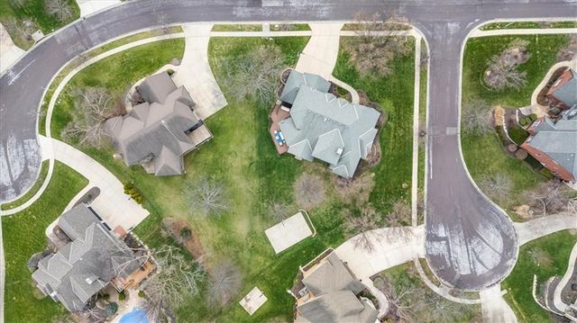 11302 W 140th Terrace, Overland Park, KS 66221