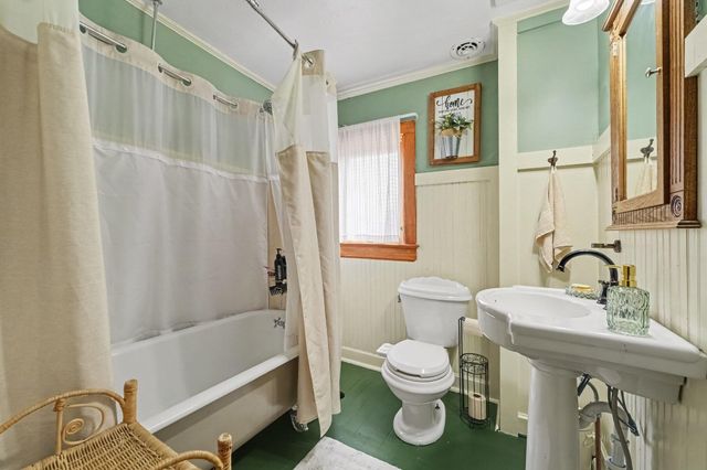 118 S Ridge Street, Crown Point, IN 46307