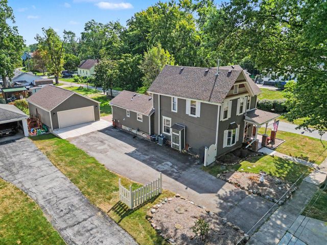 118 S Ridge Street, Crown Point, IN 46307