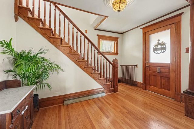 118 S Ridge Street, Crown Point, IN 46307