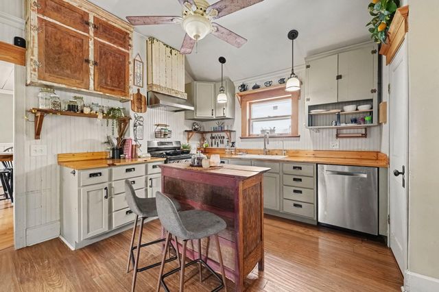 118 S Ridge Street, Crown Point, IN 46307