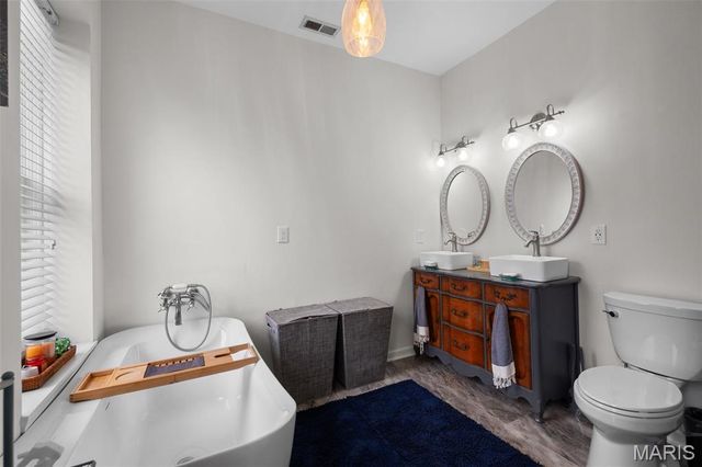 2134 Nebraska Avenue, St Louis, MO 63104