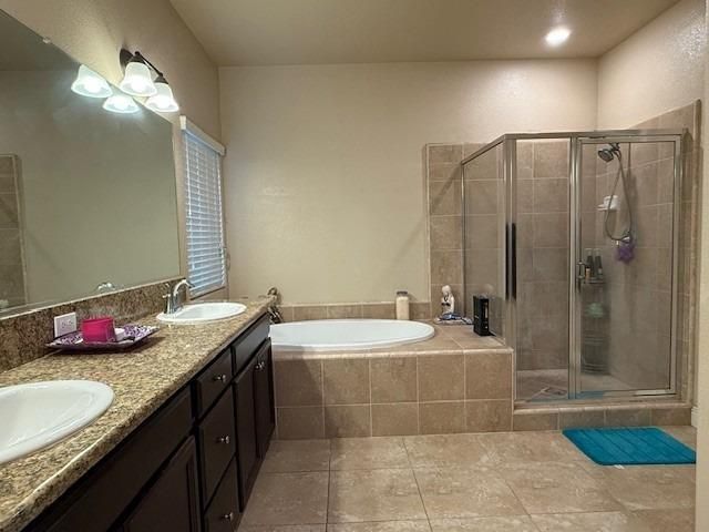 3725 W Clinton Avenue, Visalia, CA 93291