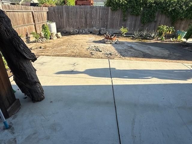 3725 W Clinton Avenue, Visalia, CA 93291