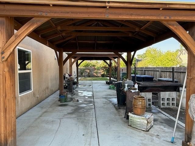 3725 W Clinton Avenue, Visalia, CA 93291