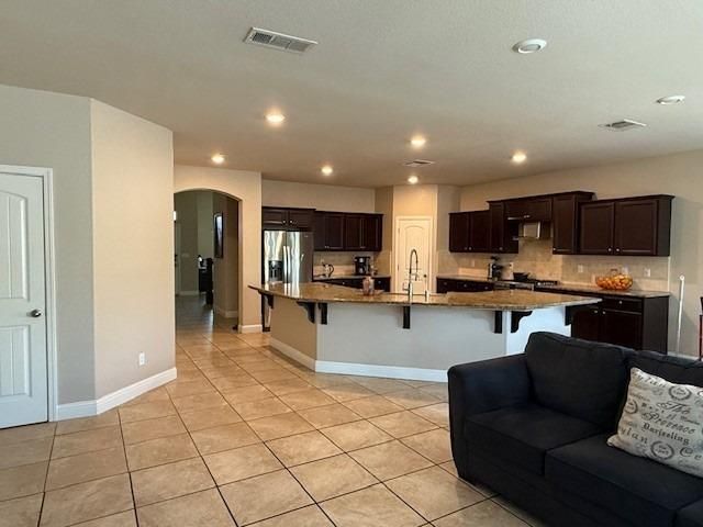 3725 W Clinton Avenue, Visalia, CA 93291