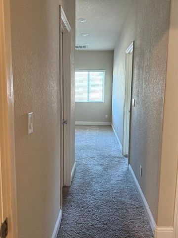 3725 W Clinton Avenue, Visalia, CA 93291