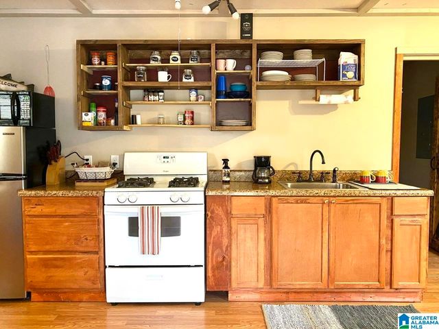 640 GILMAN BEND ROAD, Hayden, AL 35079