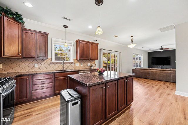 910 Wood Meadow Lane, Durham, NC 27703
