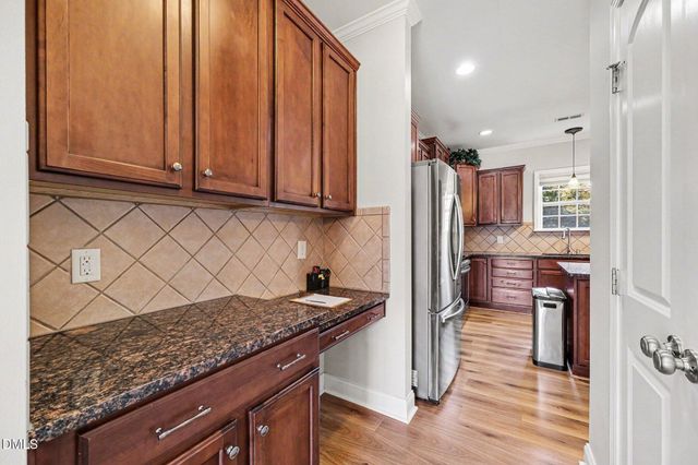 910 Wood Meadow Lane, Durham, NC 27703