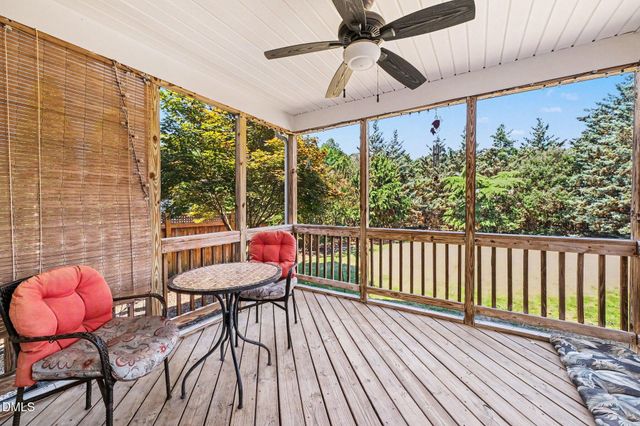 910 Wood Meadow Lane, Durham, NC 27703