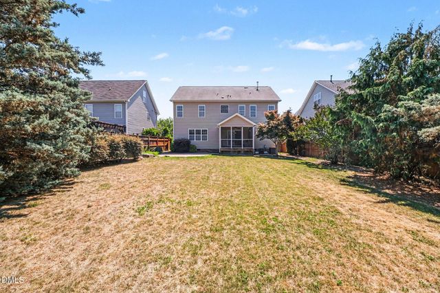 910 Wood Meadow Lane, Durham, NC 27703