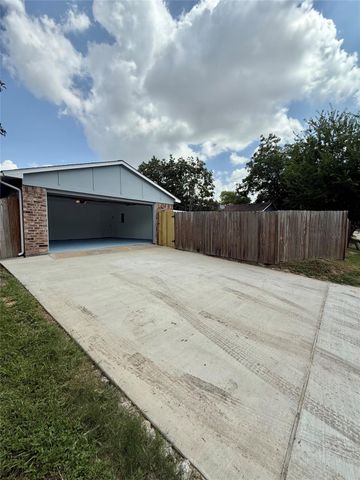 14650 Lourdes Drive, Houston, TX 77049