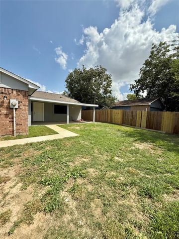 14650 Lourdes Drive, Houston, TX 77049
