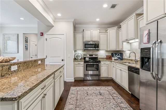 1901 Mariners Circle, St Simons Island, GA 31522