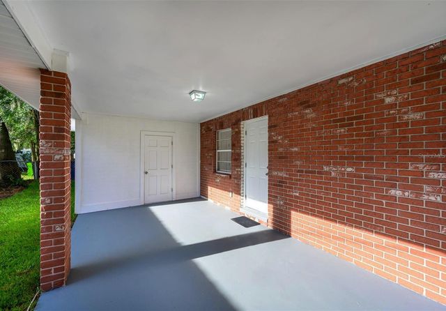 3204 E LAMBRIGHT STREET, Tampa, FL 33610