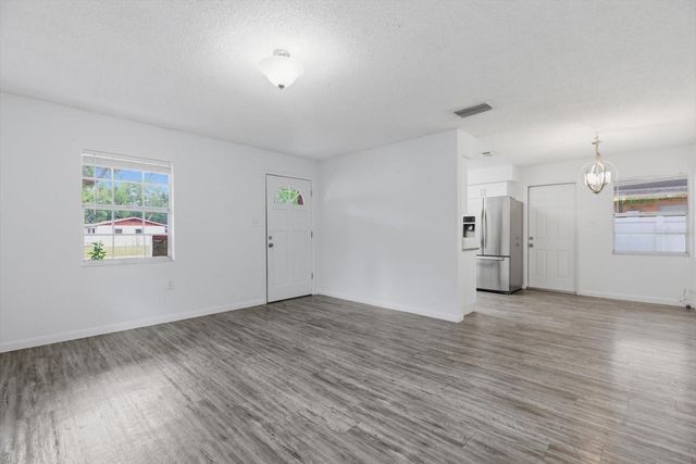 3204 E LAMBRIGHT STREET, Tampa, FL 33610