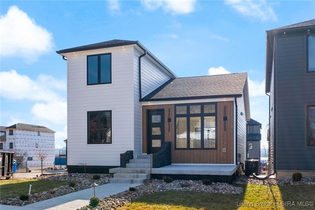 103 Howard Lane, Jeffersonville, IN 47130