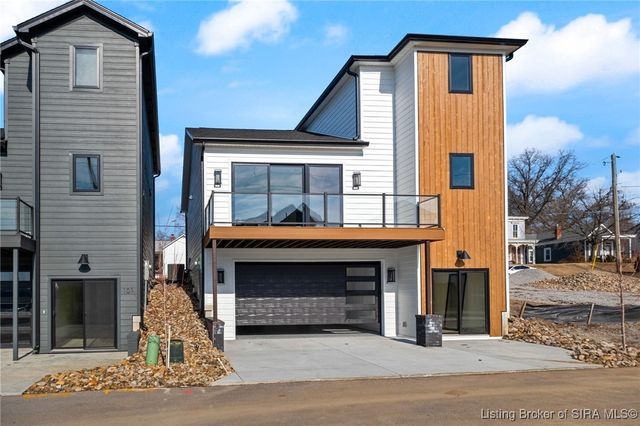 103 Howard Lane, Jeffersonville, IN 47130