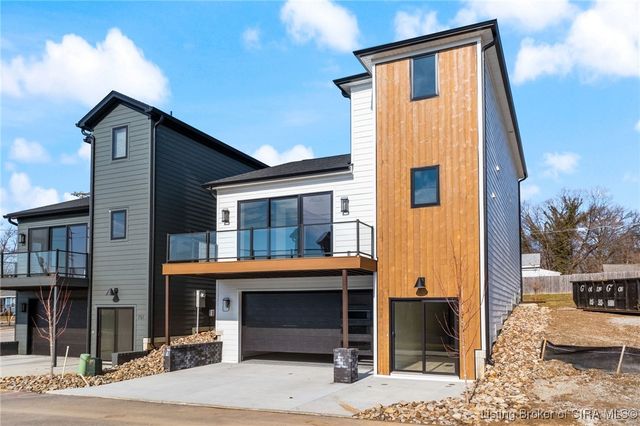 103 Howard Lane, Jeffersonville, IN 47130