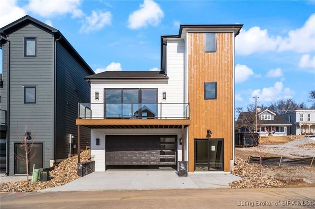 103 Howard Lane, Jeffersonville, IN 47130