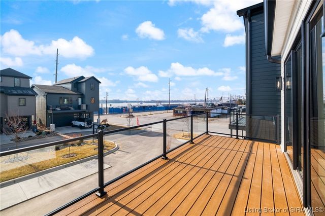 103 Howard Lane, Jeffersonville, IN 47130