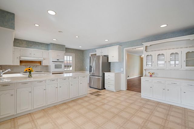 10146 Coveridge Drive, Dallas, TX 75238