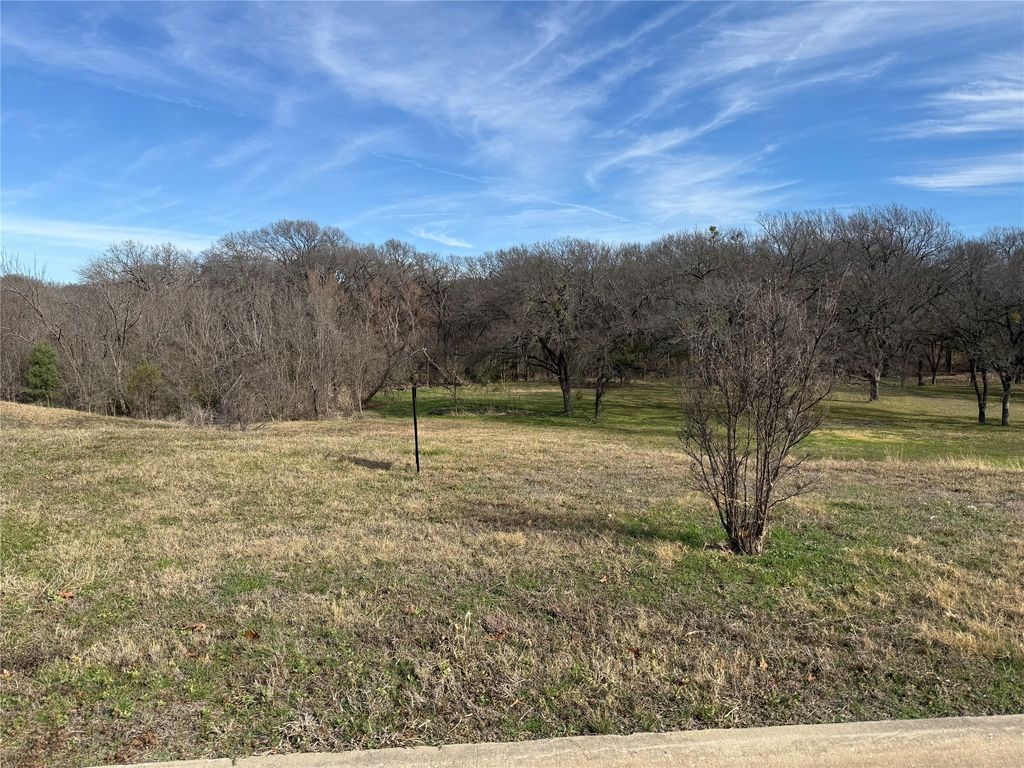 2459 Creekwood Drive, Cedar Hill, TX 75104