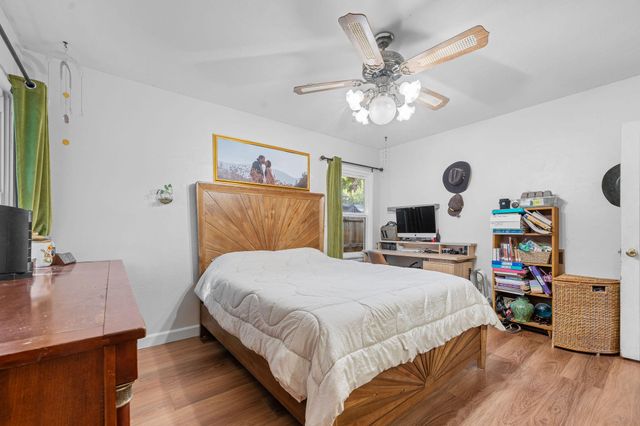 2325 Barnett Street, Bakersfield, CA 93308
