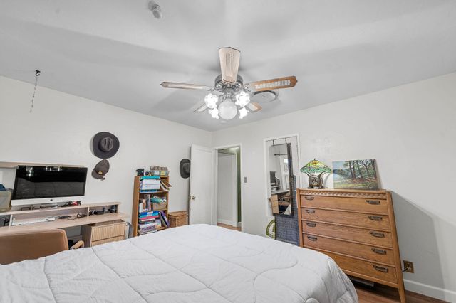2325 Barnett Street, Bakersfield, CA 93308
