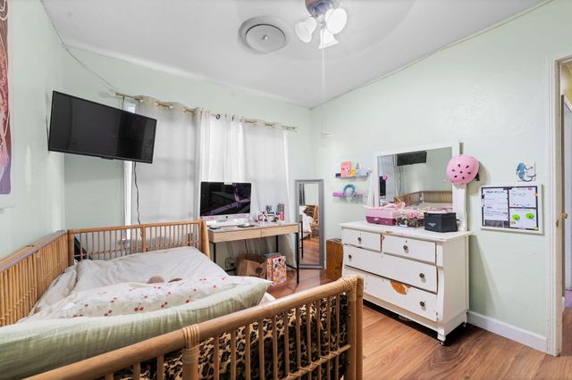 2325 Barnett Street, Bakersfield, CA 93308