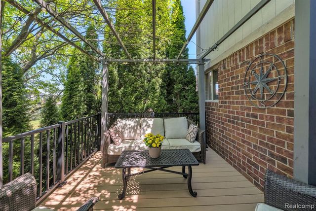 55477 Snead Drive, Macomb, MI 48042