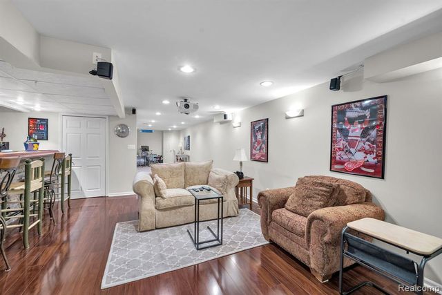 55477 Snead Drive, Macomb, MI 48042