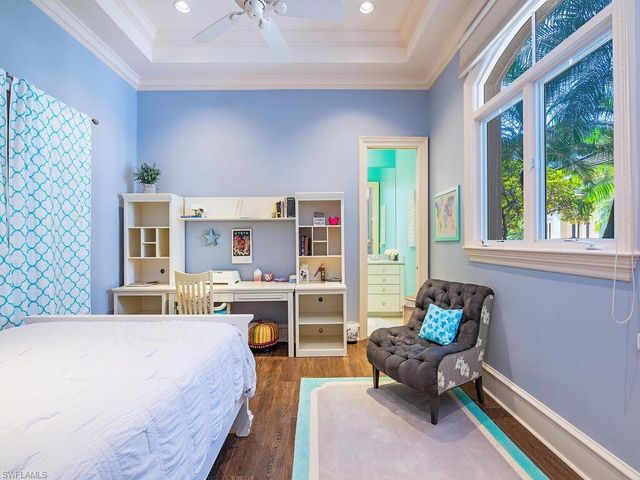 6955 Verde WAY, Naples, FL 34108