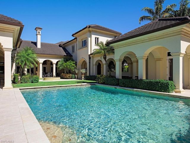 6955 Verde WAY, Naples, FL 34108