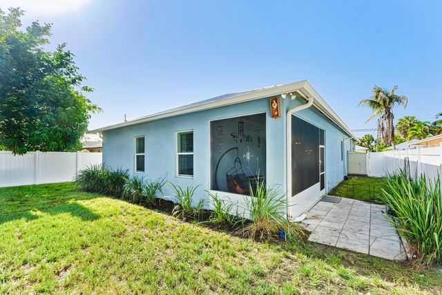 6855 4TH Street, Jupiter, FL 33458