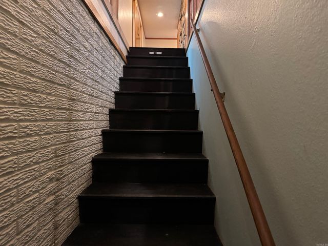 77 PYRENEES WAY, Hot Springs Village, AR 71909