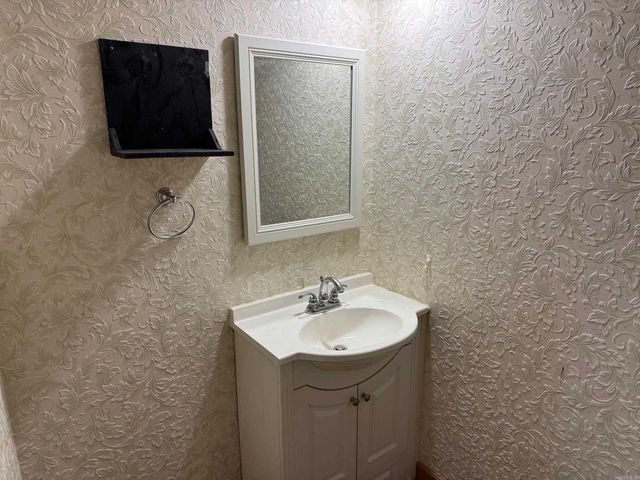 77 PYRENEES WAY, Hot Springs Village, AR 71909