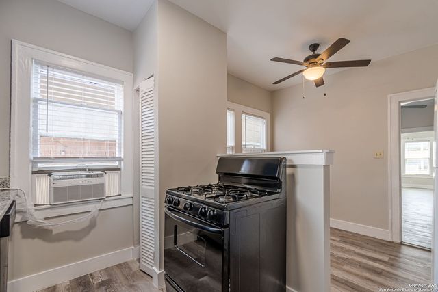 1805 N Flores St Apt 2, San Antonio, TX 78212