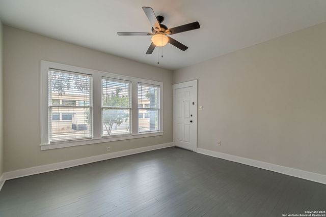 1805 N Flores St Apt 2, San Antonio, TX 78212