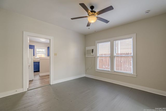 1805 N Flores St Apt 2, San Antonio, TX 78212