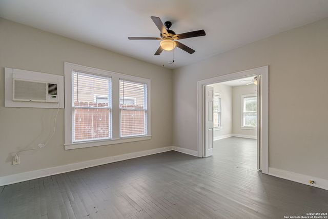 1805 N Flores St Apt 2, San Antonio, TX 78212