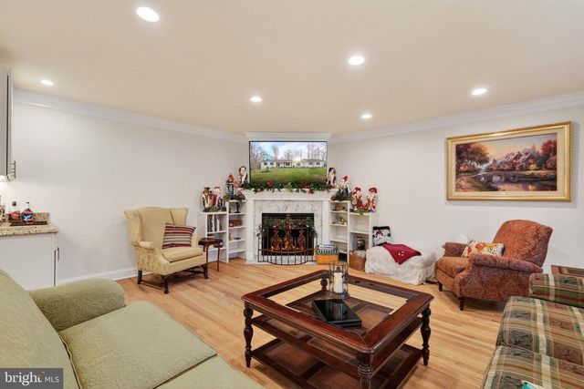 11049 NEWOOD DR, Manassas, VA 20111