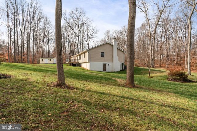 11049 NEWOOD DR, Manassas, VA 20111