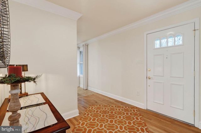 11049 NEWOOD DR, Manassas, VA 20111