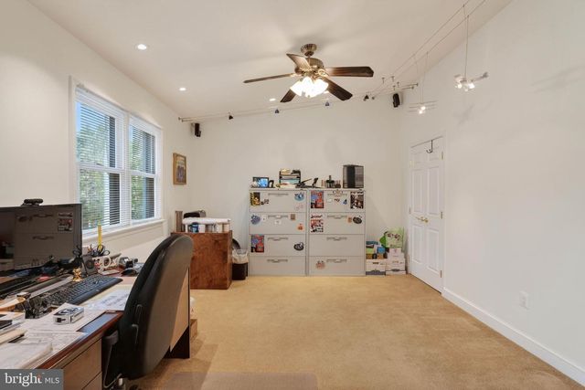 11049 NEWOOD DR, Manassas, VA 20111