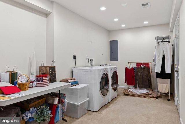 11049 NEWOOD DR, Manassas, VA 20111